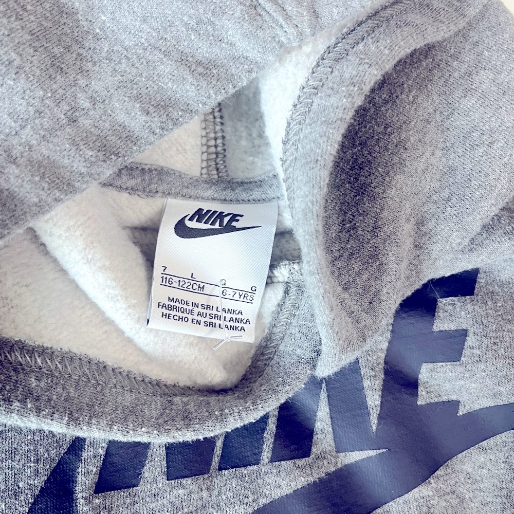 Little use. In excellent condition. Like new! Good option for winter. ❄️